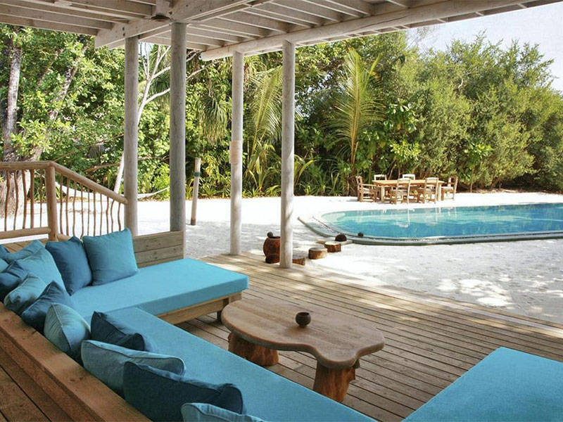 صور من داخل المنتجع  الفخم الذي قضى فيه جو وصوفي جوناس شهر عسلهما في المالديف